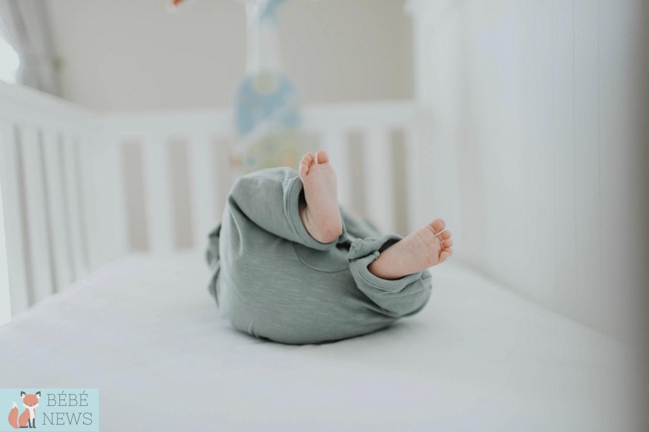Les meilleures idées de tour de lit tressé pour bébé