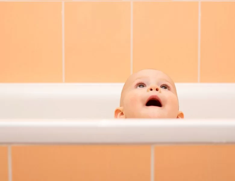 Comment choisir une baignoire pour bébé ?