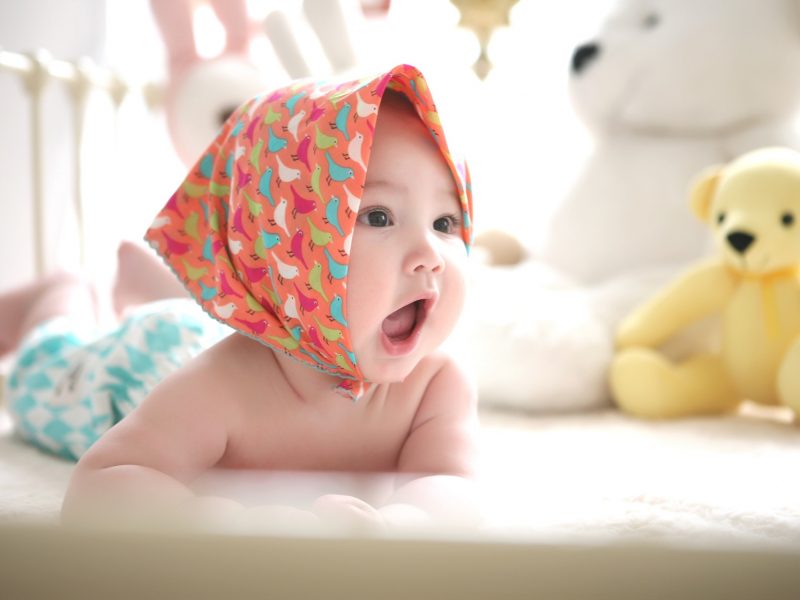 Comment choisir un bandeau de cheveux pour un bébé ?